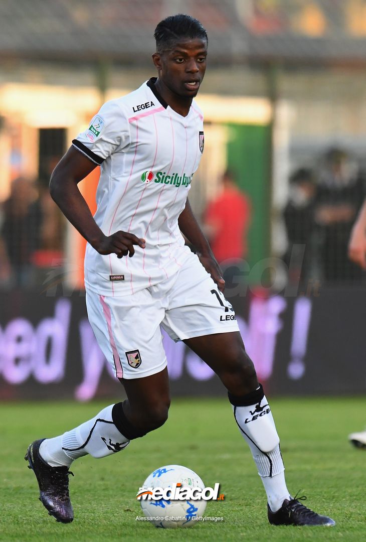  VENICE, ITALY - APRIL 27: Eddy Gnahore of US Citta di Palermo in action during the serie B match between Venezia FC and US Citta di Palermo at Stadio Pier Luigi Penzo on April 27, 2018 in Venice, Italy.  (Photo by Alessandro Sabattini/Getty Images) 