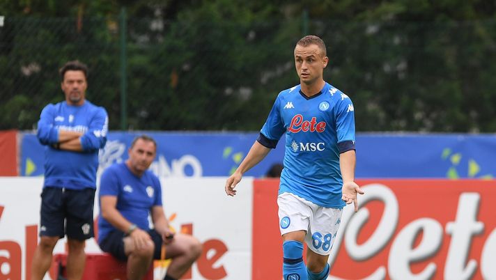 DIMARO, ITALY - JULY 24: Stanislav Lobotka of Napoli during a pre- season friendly between SSC Napoli and Pro Vercelli on July 24, 2021 in Dimaro, Italy. (Photo by SSC NAPOLI/SSC NAPOLI via Getty Images) 