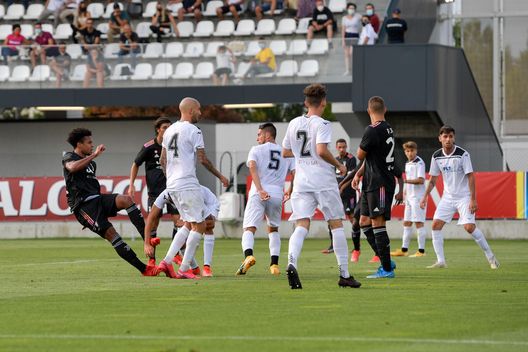 Juventus McKennie (getty images) Juventus McKennie (getty images)