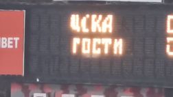 Il CSKA nel derby di Sofia ignora i rivali CSKA 1948: sul maxischermo la scritta “Ospiti”