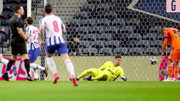 VIDEO Porto-Juventus, che dormita sul gol dell’1-0: papera Bentancur, il retropassaggio diventa un assist per Taremi!