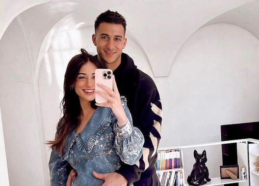 La compagna di Musso smentisce: “Non ho un profilo su Tinder, solo fake news. Sono…” La compagna di Musso smentisce: “Non ho un profilo su Tinder, solo fake news. Sono…” - immagine 1