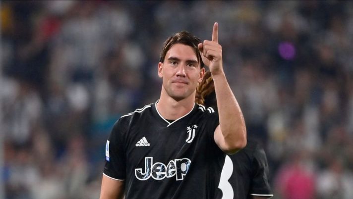 TURIN, ITALY - AUGUST 31: Dusan Vlahovic of Juventus FC celebrates a goal during the Serie A match between Juventus and Spezia Calcio at Allianz Stadium on August 31, 2022 in Turin, Italy. (Photo by Stefano Guidi/Getty Images) I casi delicati per la 5a giornata: Orsolini, Vlahovic, Belotti, Pasalic e non solo- immagine 1