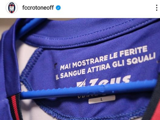Crotone, “Chi non salta giallorosso è”, per i tifosi è già derby con il Catanzaro- immagine 2