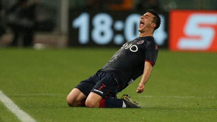 ROME, ITALY - MAY 20: Riccardo Orsolini of Bologna FC celebrates after scoring the team's third goal during the Serie A match between SS Lazio and Bologna FC at Stadio Olimpico on May 20, 2019 in Rome, Italy. (Photo by Paolo Bruno/Getty Images) ROME, ITALY - MAY 20: Riccardo Orsolini of Bologna FC celebrates after scoring the team's third goal during the Serie A match between SS Lazio and Bologna FC at Stadio Olimpico on May 20, 2019 in Rome, Italy. (Photo by Paolo Bruno/Getty Images)