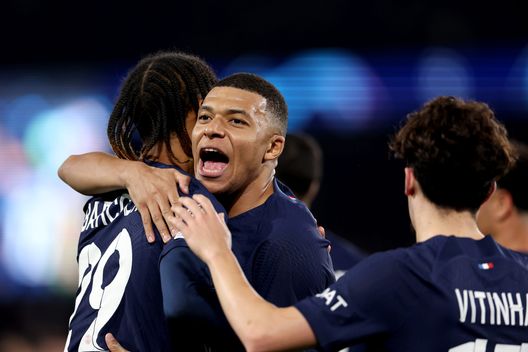 Psg senza Mbappé? Campos pensa a Osimhen e Leao, ma nel mirino c’è anche Lautaro- immagine 2