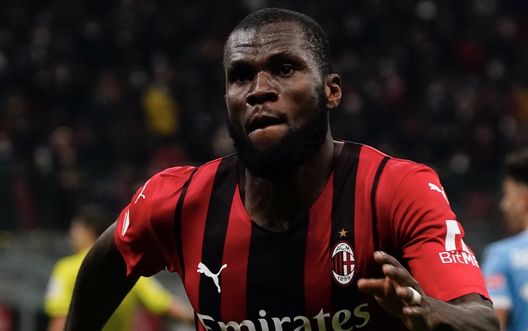 Franck Kessié (centrocampista AC Milan) esulta per il suo gol in Milan-Lazio 4-0 (Coppa Italia 2021-2022) | News (Getty Images) Franck Kessié AC Milan