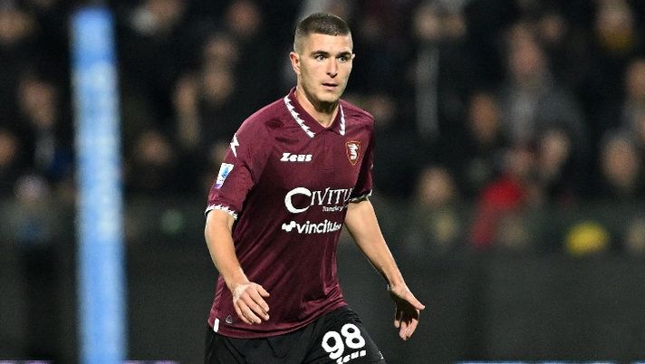 Salernitana, infortunio Pirola: l’esito degli esami. Le stime sui tempi di recupero - immagine 1