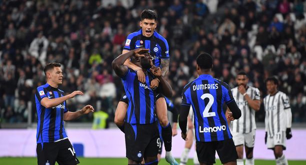 Lukaku, solidarietà da Milan, Hamilton, star mondiali. Zero messaggi dal mondo Juve- immagine 3