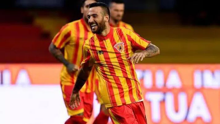 VIDEO Benevento, gol da capogiro di Roberto Insigne! - immagine 1
