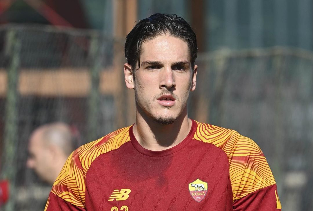 Trigoria, Karsdorp e Zaniolo ancora in gruppo. Kumbulla a parte – FOTO GALLERY - immagine 22