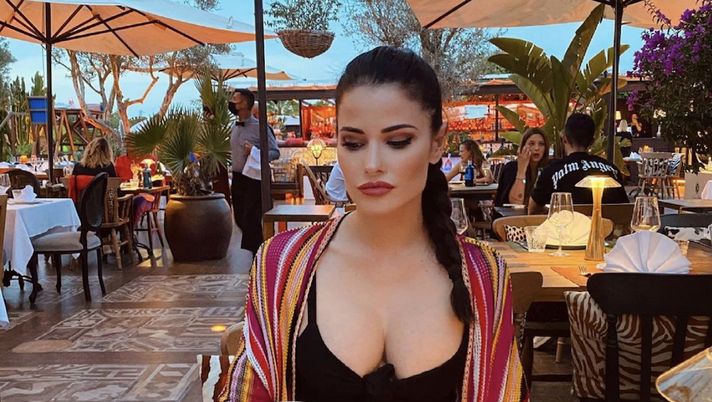 Giulia Elettra Gorietti incanta: foto 1 o 2? Lady Iemmello più sensuale che mai Giulia Elettra Gorietti incanta: foto 1 o 2? Lady Iemmello più sensuale che mai