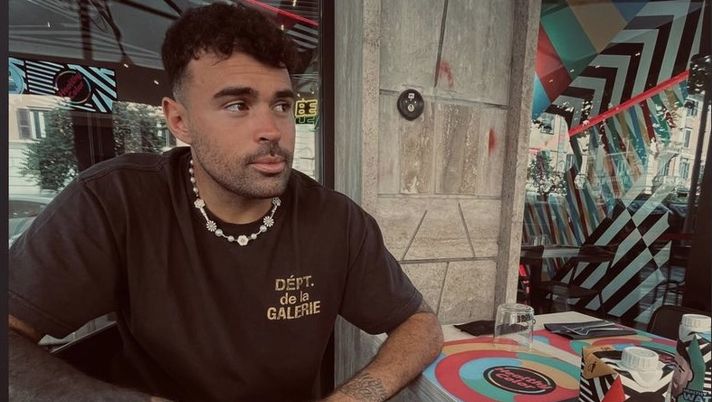 FOTO Petagna e la sua Caroline più innamorati che mai: si godono un giorno di relax FOTO Petagna e la sua Caroline più innamorati che mai: si godono un giorno di relax