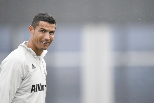 Cristiano Ronaldo Cristiano Ronaldo