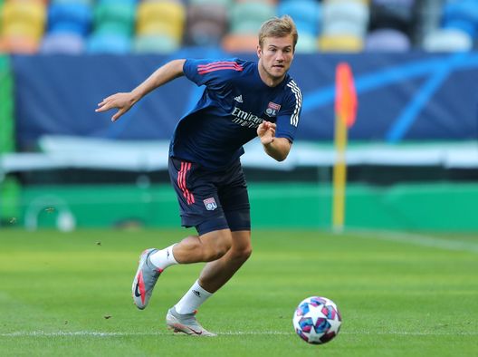  LISBON, PORTUGAL - AUGUST 14: Joachim Andersen of Olympique Lyon in action during the Olympique Lyonnais Training Session ahead of the UEFA Champions League match between Manchester City and Olympique Lyonnais at Estadio Jose Alvalade on August 14, 2020 in Lisbon, Portugal. (Photo by Miguel A. Lopes/Pool via Getty Images) 