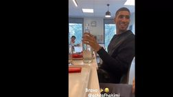 VIDEO GDS / Verratti prende in giro Hakimi a tavola: “Che bravo!”