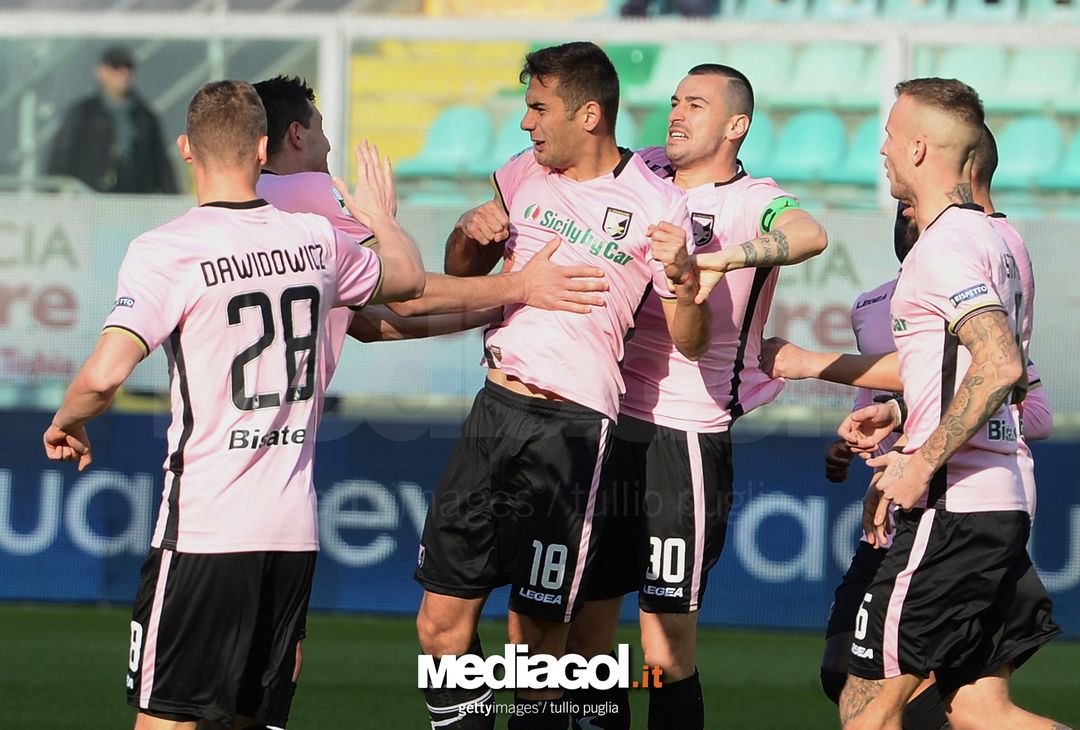  PALERMO, ITALY - JANUARY 27:  Ivaylo Chochev of Palermo celebrates after scoring the opening goal during the Serie B match between US Citta di Palermo and Brescia Calcio on January 27, 2018 in Palermo, Italy.  (Photo by Tullio M. Puglia/Getty Images) 