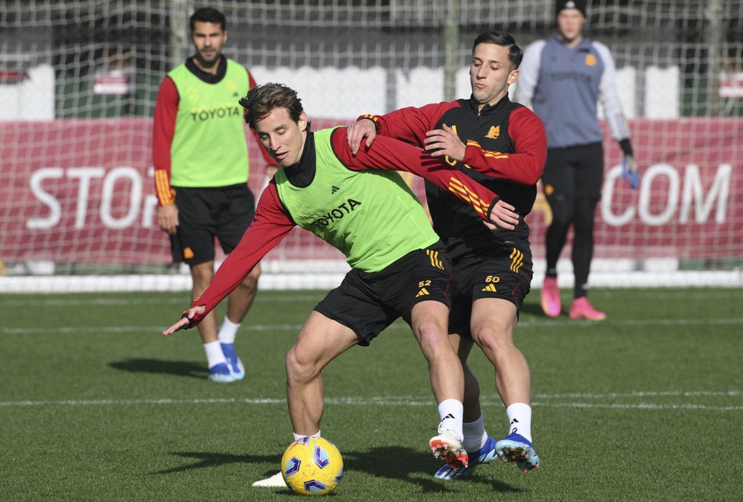 Roma, l’ultimo allenamento pima della Cremonese – FOTOGALLERY - immagine 14