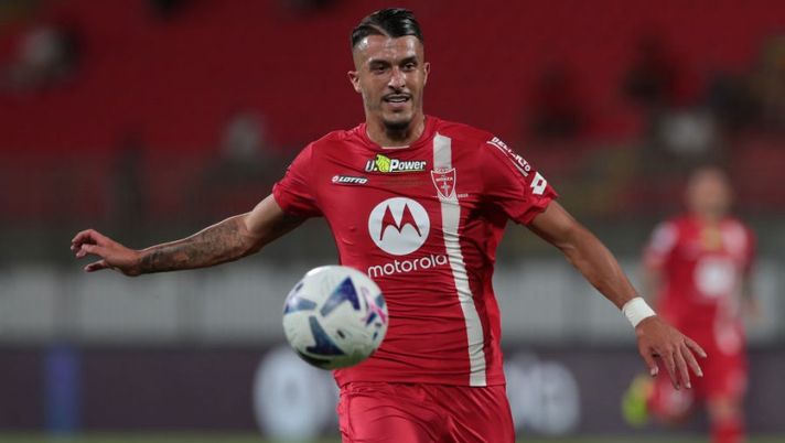 MONZA, ITALY - AUGUST 13: Dany Mota Carvalho of AC Monza in action during the Serie A match between AC Monza and Torino FC at Stadio Brianteo on August 13, 2022 in Monza, Italy. (Photo by Emilio Andreoli/Getty Images) Serie A, tutti i convocati: torna Immobile! Out Chiesa, Vlahovic, McKennie e Mota - immagine 1