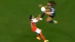 VIDEO calcio femminile, entrata killer in Francia: Melissa Herrera finisce in ospedale