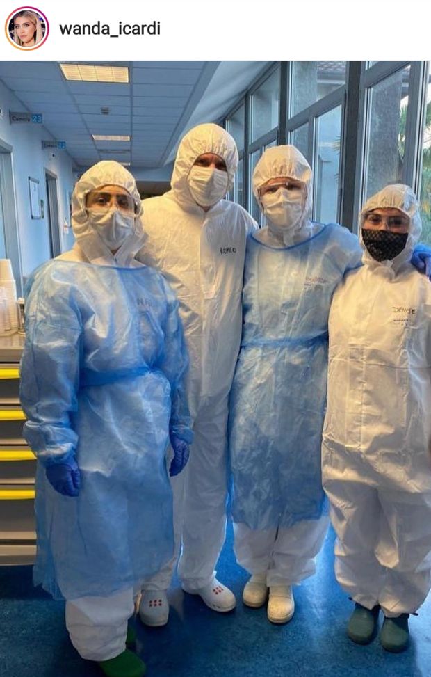 Wanda Nara virtualmente al fianco dell'infermiera Denise Wanda Nara virtualmente al fianco dell'infermiera Denise