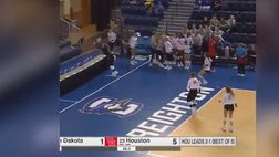VIDEO/ Salvataggio miracoloso, ma si schianta sul tavolo!