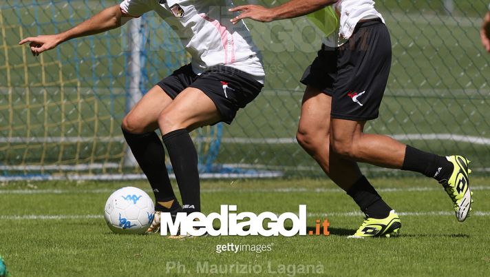 BAD KLEINKIRCHHEIM, AUSTRIA - JULY 17:  Antonino Lagumina (L) and Thiago Cionek of Palermo during the Pre-Season Training Camp on July 17, 2017 in Bad Kleinkirchheim, Austria.  (Photo by Maurizio Lagana/Getty Images)  BAD KLEINKIRCHHEIM, AUSTRIA - JULY 17:  Antonino Lagumina (L) and Thiago Cionek of Palermo during the Pre-Season Training Camp on July 17, 2017 in Bad Kleinkirchheim, Austria.  (Photo by Maurizio Lagana/Getty Images)