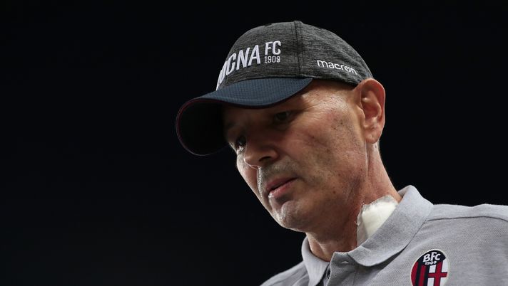 VERONA, ITALY - AUGUST 25:  Bologna FC coach Sinisa Mihajlovic looks on during the Serie A match between Hellas Verona and Bologna FC at Stadio Marcantonio Bentegodi on August 25, 2019 in Verona, Italy.  (Photo by Emilio Andreoli/Getty Images) 