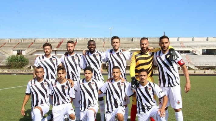 La storica società salernitana non prenderà parte al campionato di Promozione La storica società salernitana non prenderà parte al campionato di Promozione