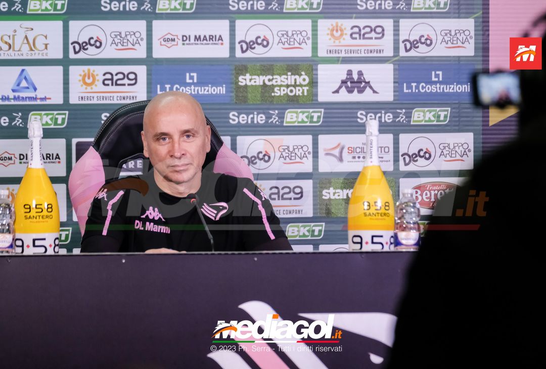 FOTO PALERMO, verso il l’Ascoli: Mister Eugenio Corini in sala stampa (Gallery) - immagine 7