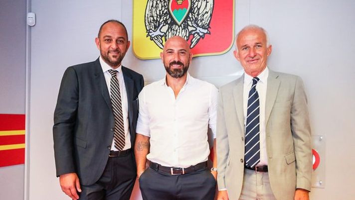 Antonio Calabro, dalla Viterbese al Catanzaro Antonio Calabro, dalla Viterbese al Catanzaro