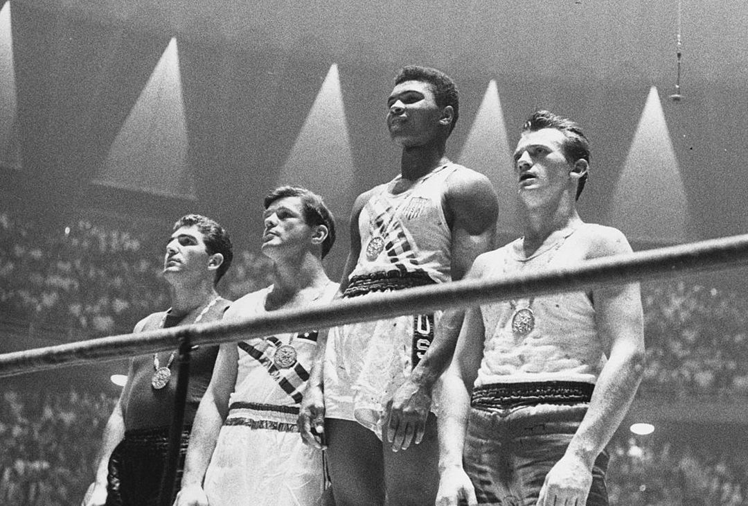  A Roma vince la medal d'oro alle Olimpiadi del 1960   