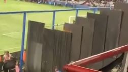 Libertadores, i pannelli del settore ospiti “oscurano” il campo: i tifosi protestano