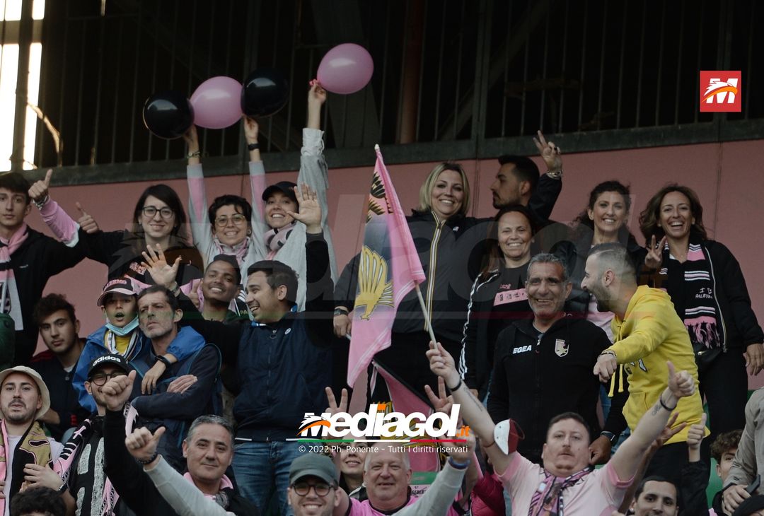 Fotogallery, i tifosi allo stadio per Palermo-Triestina 1-1 - immagine 35