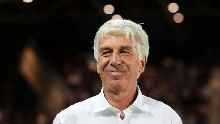 BERGAMO, ITALY - AUGUST 21: Gian Piero Gasperini, Head Coach of Atalanta BC smiles prior to the Serie A match between Atalanta BC and AC Milan at Gewiss Stadium on August 21, 2022 in Bergamo, Italy. (Photo by Emilio Andreoli/Getty Images) Gasperini: “Malinovskyi adattato, se è un attaccante io non sono lucido! Ansia Djimsiti” - immagine 1