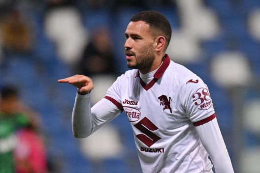 REGGIO NELL'EMILIA, ITALY - APRIL 03: Antonio Sanabria of Torino FC celebrates the team's first goal during the Serie A match between US Sassuolo and Torino FC at Mapei Stadium - Citta' del Tricolore on April 03, 2023 in Reggio nell'Emilia, Italy. (Photo by Alessandro Sabattini/Getty Images)