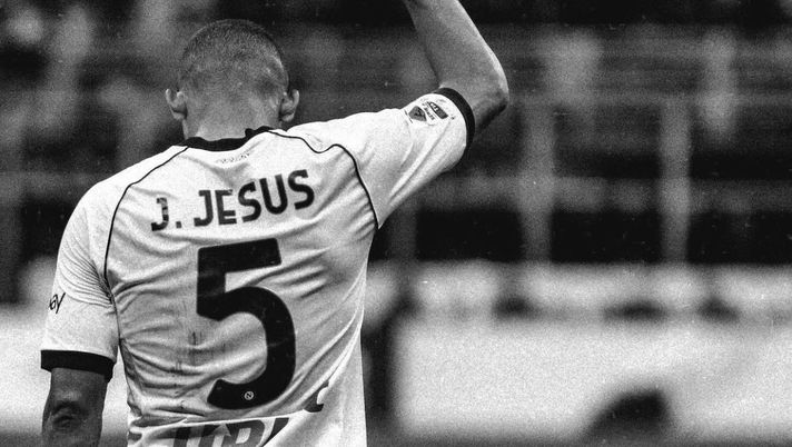 Instagram Juan Jesus a un giovane del Napoli prima del caso Acerbi: “Il razzista ha cervello piccolo” - immagine 1