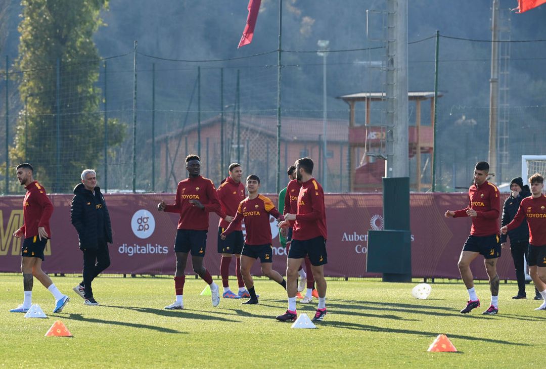 Roma, ripresa in vista dell’Empoli: ok Dybala e Wijnaldum – FOTO GALLERY - immagine 10