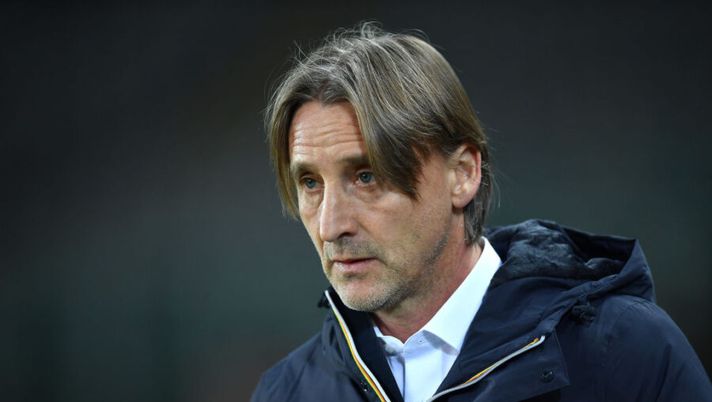 TURIN, ITALY - JANUARY 09: Genoa CFC head coach Davide Nicola looks on during the Coppa Italia match between Torino FC and Genoa CFC at Stadio Olimpico Grande Torino on January 9, 2020 in Turin, Italy. (Photo by Valerio Pennicino/Getty Images) Nicola: “Iago, non rischio! Schone non si tocca, la verità su Pinamonti e Criscito” - immagine 1