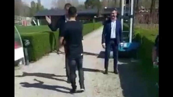 Milan, Tevez a Milanello: il caloroso abbraccio con Maldini | VIDEO