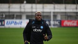 UFFICIALE – Osimhen torna ad allenarsi in gruppo, è recuperato per l’Atalanta