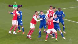 VIDEO Arsenal-Everton 4-0, i Gunners volano a +5 sul Man. City: gol e highlights