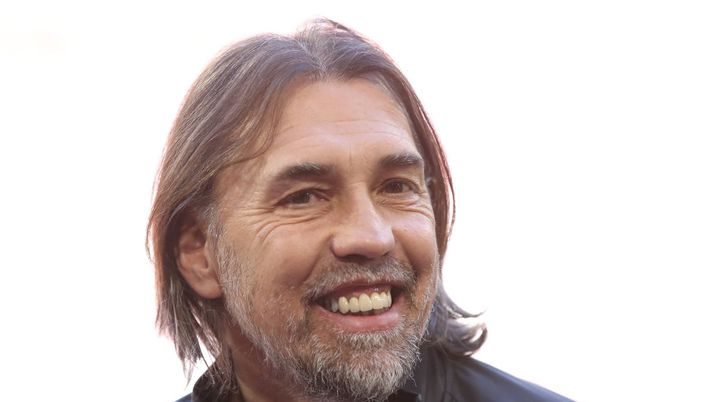 MUNICH, GERMANY - MARCH 08: Martin Schmidt, head coach of Augsburg looks on prior to the Bundesliga match between FC Bayern Muenchen and FC Augsburg at Allianz Arena on March 08, 2020 in Munich, Germany. (Photo by Alexander Hassenstein/Bongarts/Getty Images) MUNICH, GERMANY - MARCH 08: Martin Schmidt, head coach of Augsburg looks on prior to the Bundesliga match between FC Bayern Muenchen and FC Augsburg at Allianz Arena on March 08, 2020 in Munich, Germany. (Photo by Alexander Hassenstein/Bongarts/Getty Images)