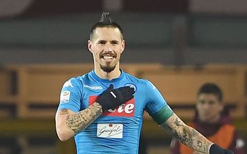  TURIN, ITALY - DECEMBER 16: Marek Hamsik of SSC Napoli celebrates after scoring the 0-3 goal during the Serie A match between Torino FC and SSC Napoli at Stadio Olimpico di Torino on December 16, 2017 in Turin, Italy. (Photo by Francesco Pecoraro/Getty Images)