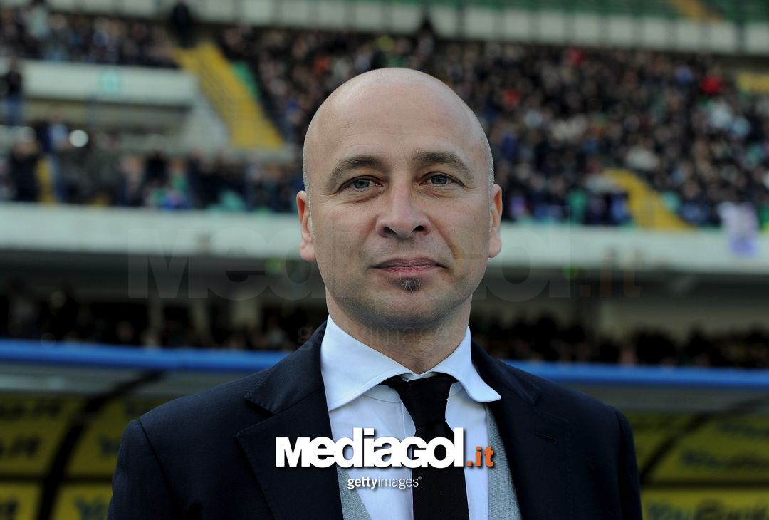  during the Serie A match between AC Chievo Verona and SSC Napoli at Stadio Marc'Antonio Bentegodi on March 10, 2013 in Verona, Italy. 