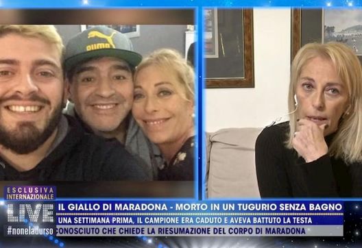 Tratta da Live non è la D'Urso Tratta da Live non è la D'Urso