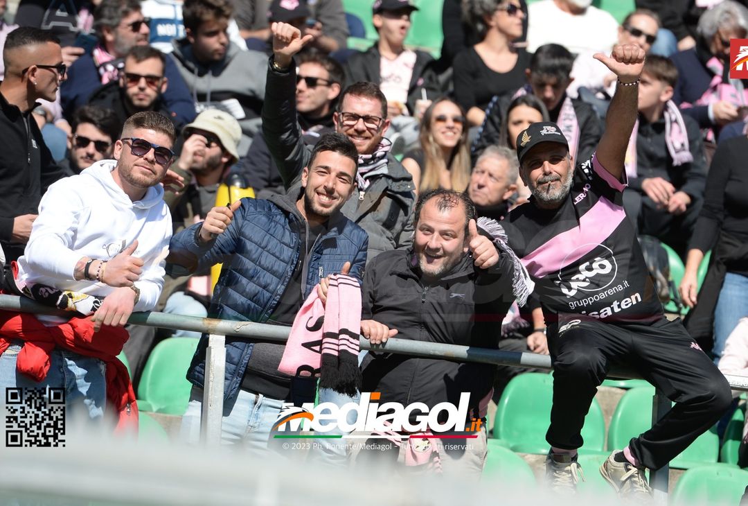 FOTOTIFO Palermo-Frosinone 1-1, i tifosi allo Stadio “Renzo Barbera” (Gallery) - immagine 106