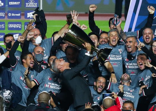 (Photo by Alexandre Schneider/Getty Images) San Paolo, una frase di Crespo è diventata il coro della torcida brasiliana- immagine 4