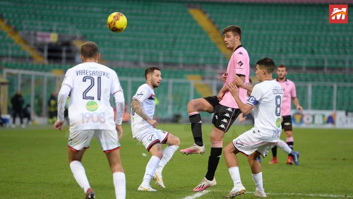 Casertana-Palermo, accadde all’andata: al “Barbera” finì 2-0 per i rosanero. Il racconto del match Casertana-Palermo, accadde all’andata: al “Barbera” finì 2-0 per i rosanero. Il racconto del match