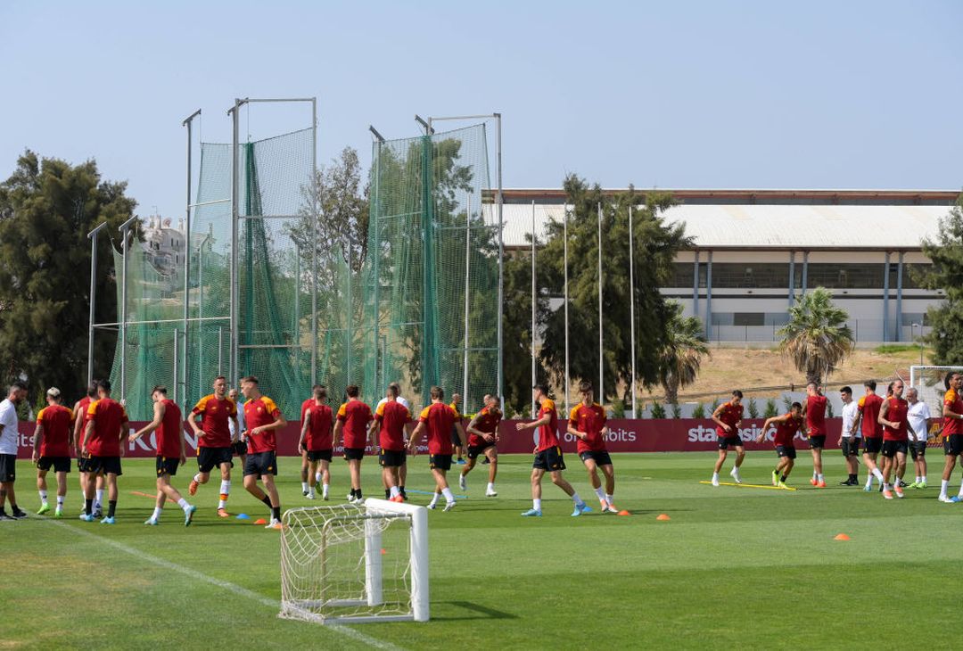 Roma in campo in Portogallo per l’allenamento mattutino – FOTO GALLERY - immagine 7